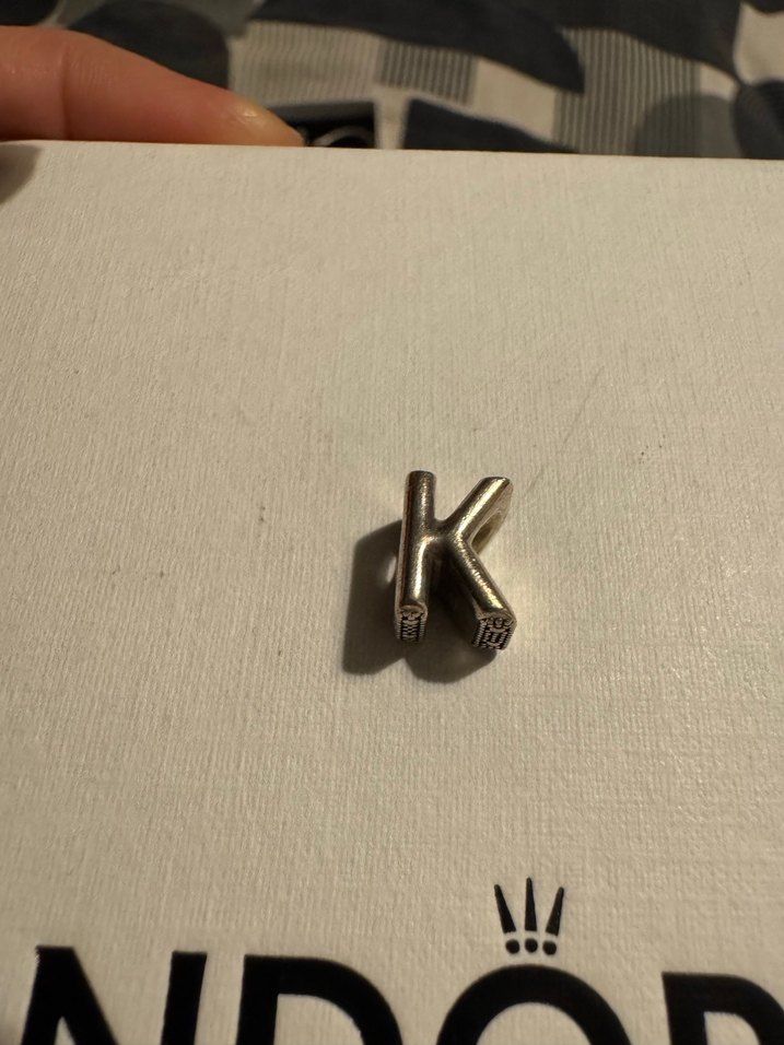 Gümüş Pandora K Harfi Charm - Görsel 2