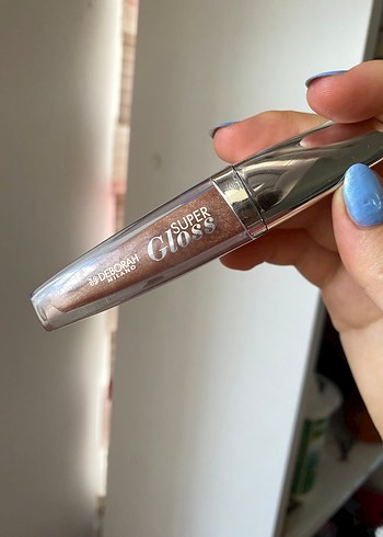 Deborah Milano Deborah Milano Super Gloss Parlatıcı Ruj