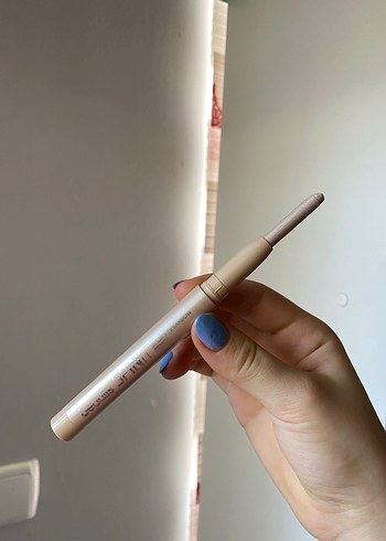 Bej Pastel Göz Kalemi