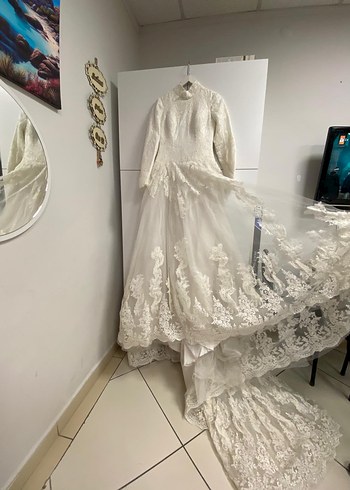 Uzun Kollu Yüksek Yakalı Vintage Gelinlik - Görsel 2