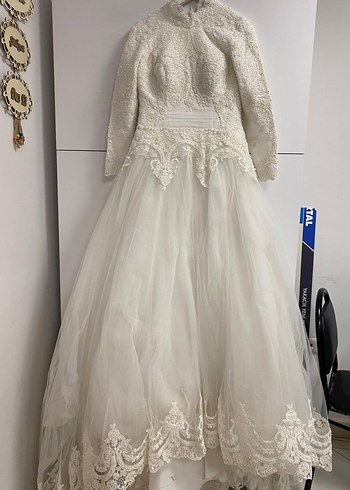 Uzun Kollu Yüksek Yakalı Vintage Gelinlik - Görsel 3