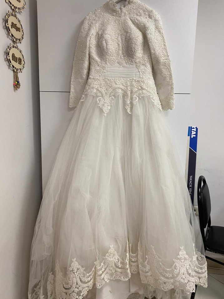 Uzun Kollu Yüksek Yakalı Vintage Gelinlik - Görsel 3