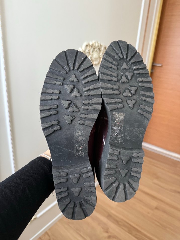 Bordo Deri Püsküllü Kadın Klasik Ayakkabı - Görsel 3