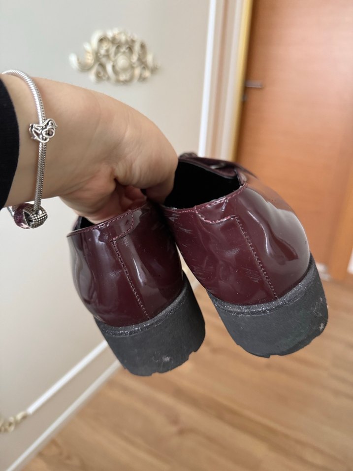 Bordo Deri Püsküllü Kadın Klasik Ayakkabı - Görsel 4