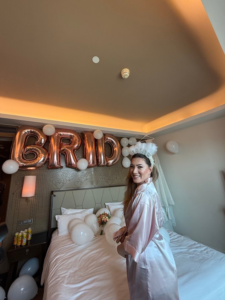 Uzun Kollu Beyaz BRİDE Midi Sabahlık - Görsel 2