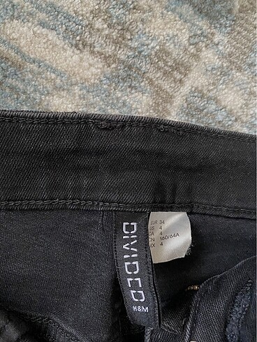 s Beden H&M yırtık detaylı skinny pantolon