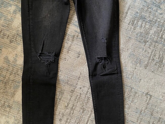 s Beden siyah Renk H&M yırtık detaylı skinny pantolon