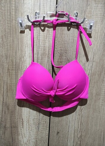 Bikini üstü 