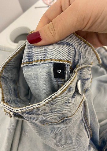 Kot Baskılı Bol Kesim Kadın Kot Pantolon - Görsel 3