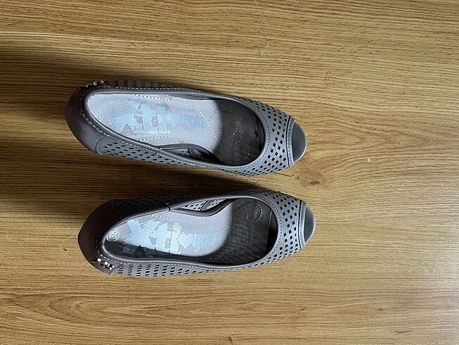 38 Beden gri Renk Topuklu ayakkabı