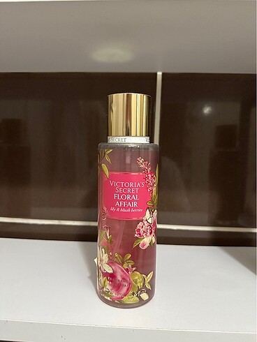 Victoria secret vücut spreyi