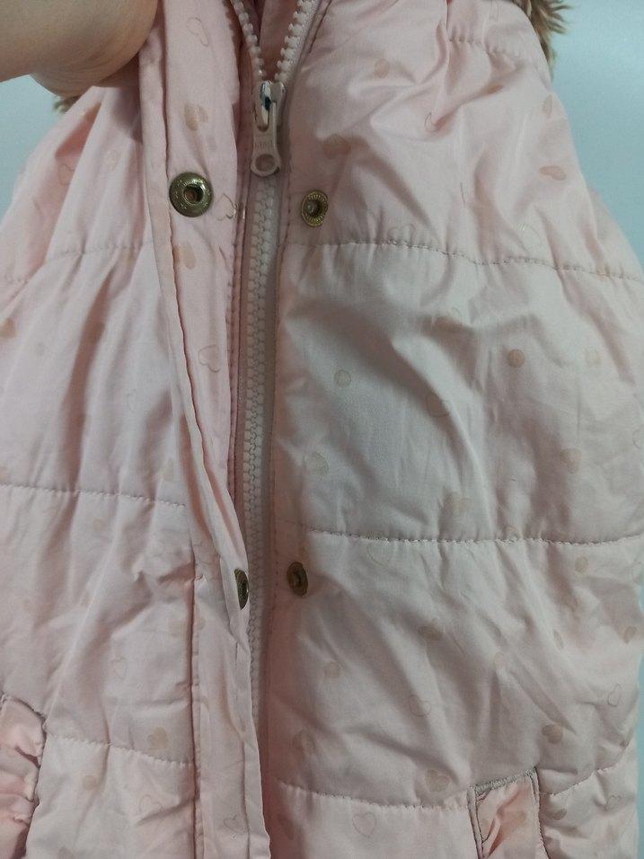 Kız Çocuk Pembe Kapşonlu Düğmeli Yelek - Görsel 5