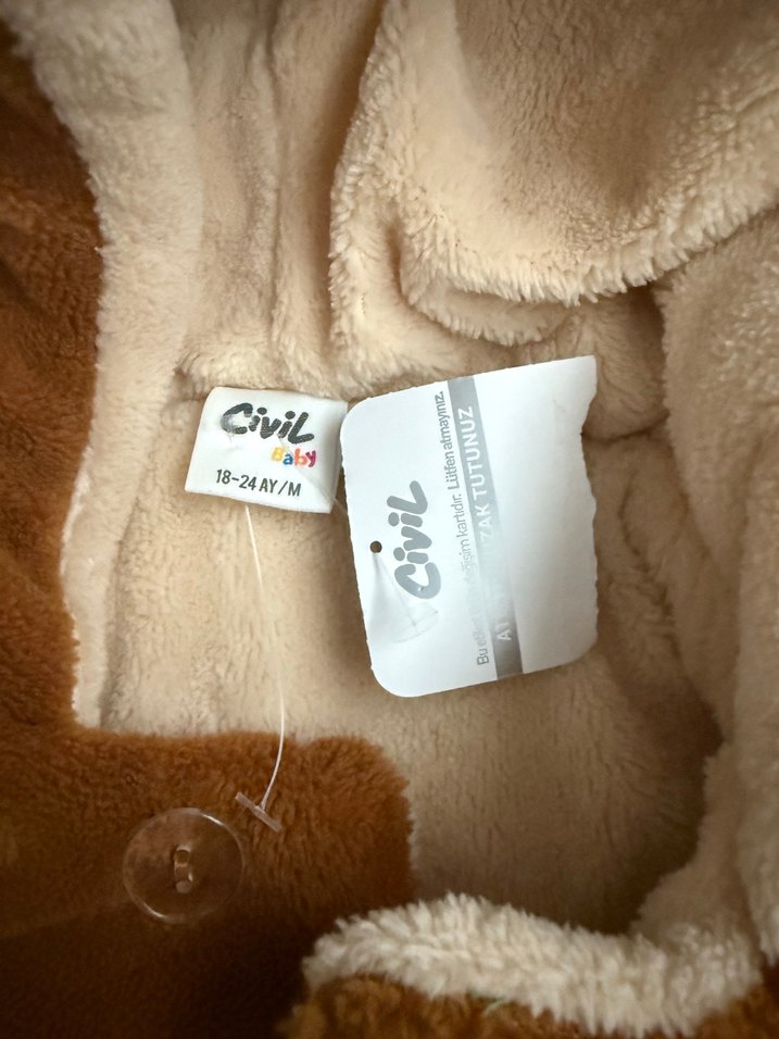 Düğmeli Kapüşonlu Erkek Çocuk Kahverengi Kaban - Görsel 2