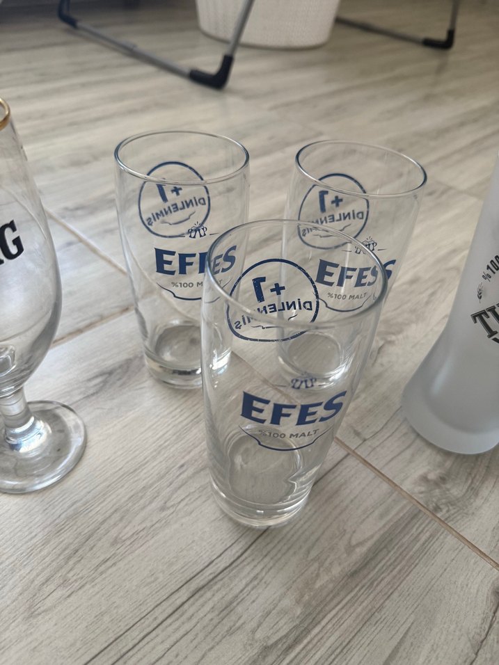 Beyaz ve Gri Logolu Bardak Seti - Görsel 3