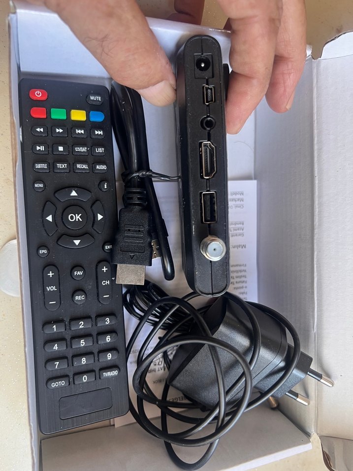 Kyoto Uydu Alıcısı Seti Kumanda ve Adaptörlü - Görsel 2