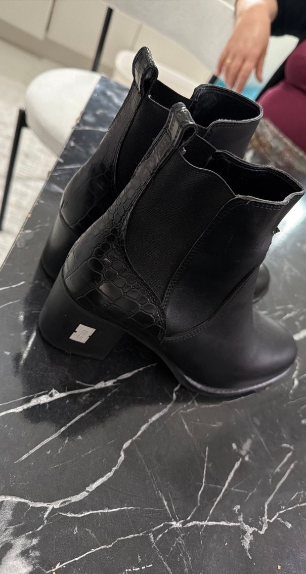 Siyah Deri Kadın Goth Topuklu Bot - Görsel 2