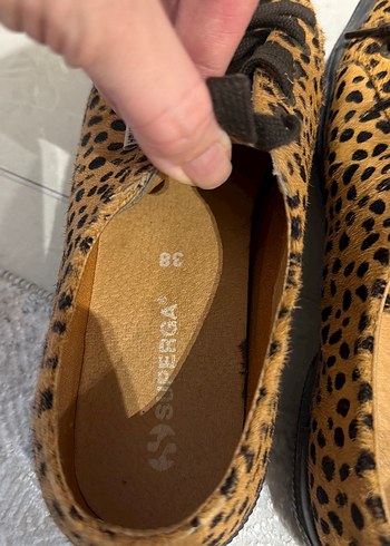 Deri Tabanlı Leopar Desenli Kadın Spor Ayakkabı - Görsel 4