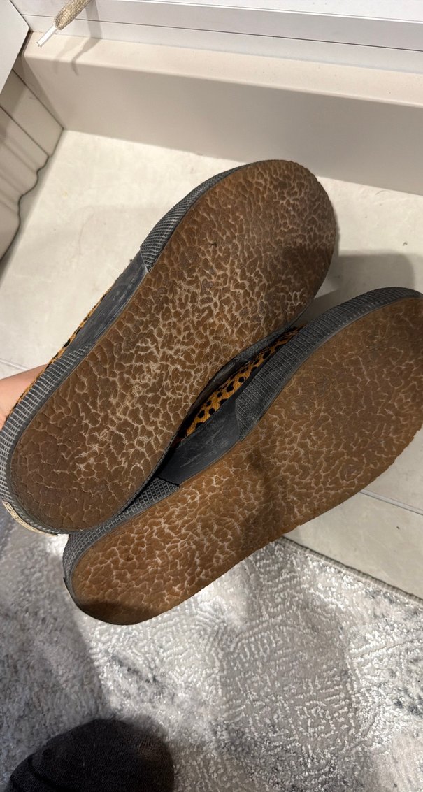 Deri Tabanlı Leopar Desenli Kadın Spor Ayakkabı - Görsel 2