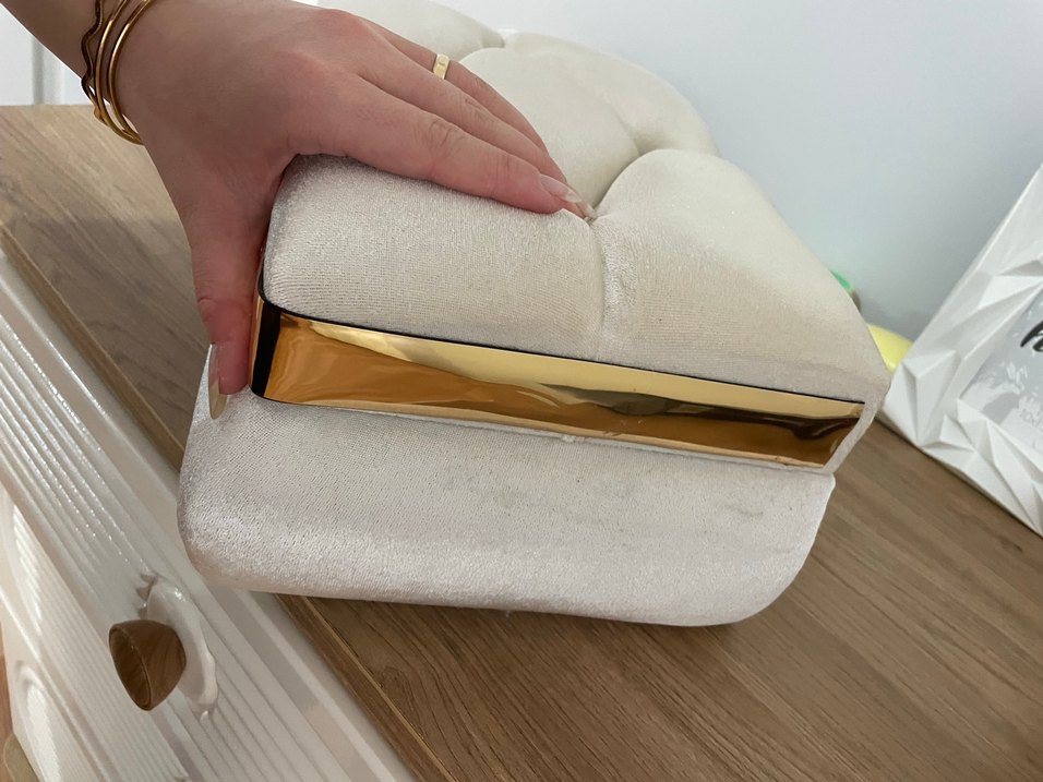 Düğmeli Beyaz süet takı sandıgı - Görsel 2