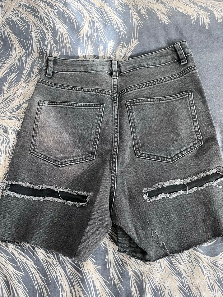 Gri Midi Denim Kadın Şort - Görsel 4