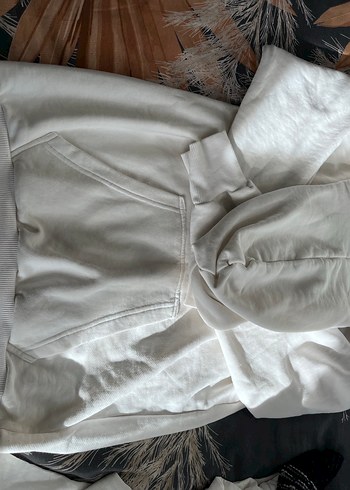 Kadın Beyaz Kapüşonlu  Sweatshirt - Görsel 5