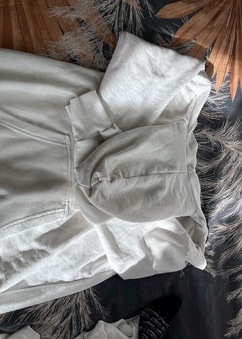 Kadın Beyaz Kapüşonlu  Sweatshirt - Görsel 4