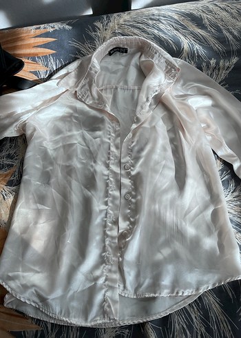 Düğmeli Beyaz Saten Gömlek - Görsel 2