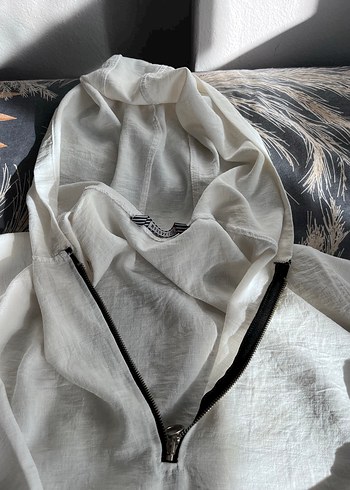 Beyaz Kapüşonlu Rahat Kesim Ceketi - Görsel 6