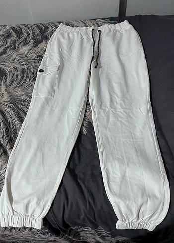 Beyaz Rahat Kesim Kadın Eşofman - Görsel 2