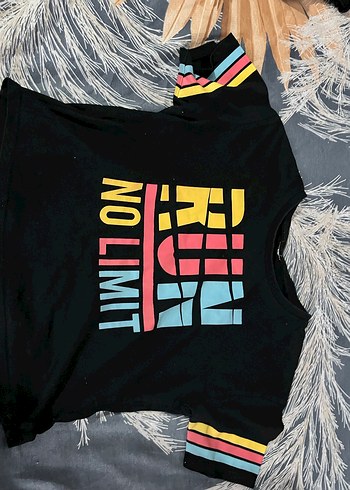 Kız Çocuk Siyah Renkli Baskılı Tişört - Görsel 2