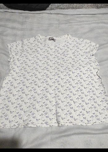 farkli marka ve modellerde kız çocuk tişörtleri - Görsel 3