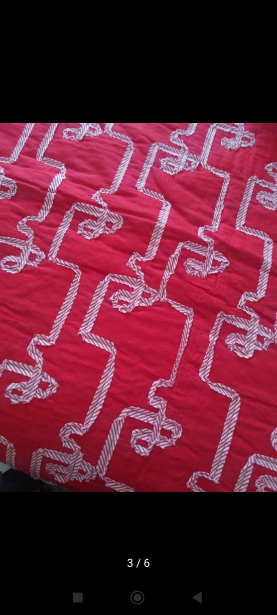 TAÇ Kırmızı Desenli Yatak Örtüsü - Görsel 4