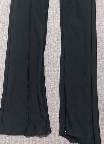 26 Beden siyah Renk Zara pantolon
