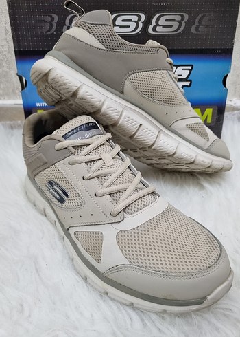 Skechers 44