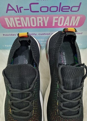 37 Beden siyah Renk Orjinal skechers kadin spor ayakkabı