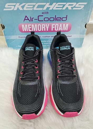 38,5 Beden siyah Renk Skechers Ayakkabı