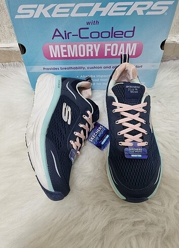 38,5 Beden lacivert Renk Skechers Ayakkabı