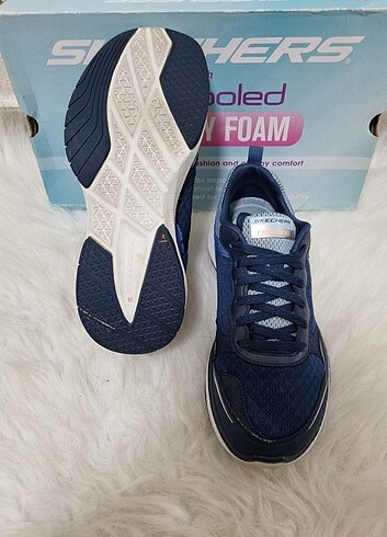 36 Beden lacivert Renk Skechers Ayakkabı