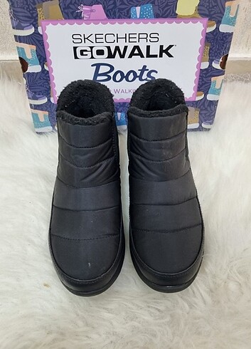 38 Beden siyah Renk Skechers Ayakkabı