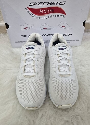 36 Beden beyaz Renk Skechers Ayakkabı
