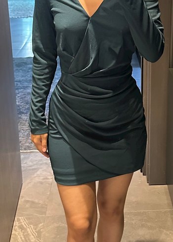 Drapeli Siyah V Yaka Midi Elbise mint yeşil