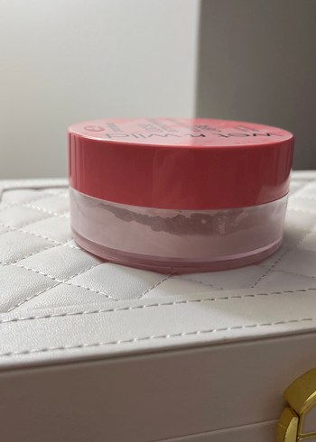 Wet n Wild Pastel Pembe Gevşek Sabitleyici Pudra - Görsel 2