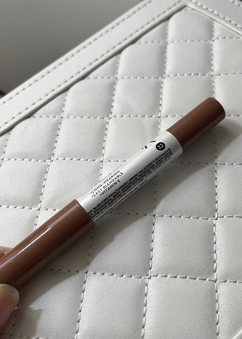 Golden Rose Parlatıcı Bej Dudak Kalemi - Görsel 2