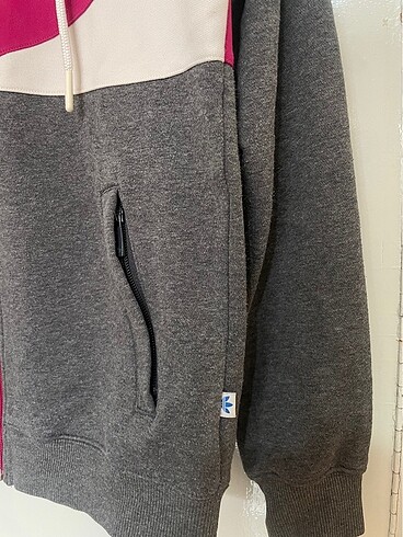 38 Beden çeşitli Renk Adidas ceket