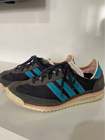 Adidas ayakkabı