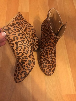 38 Beden Nine west leopar bot