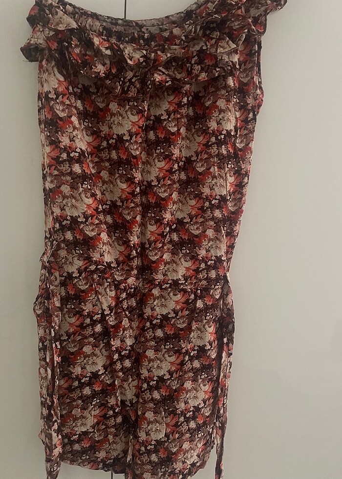 Çiçek desenli şortlu tulum - Görsel 3