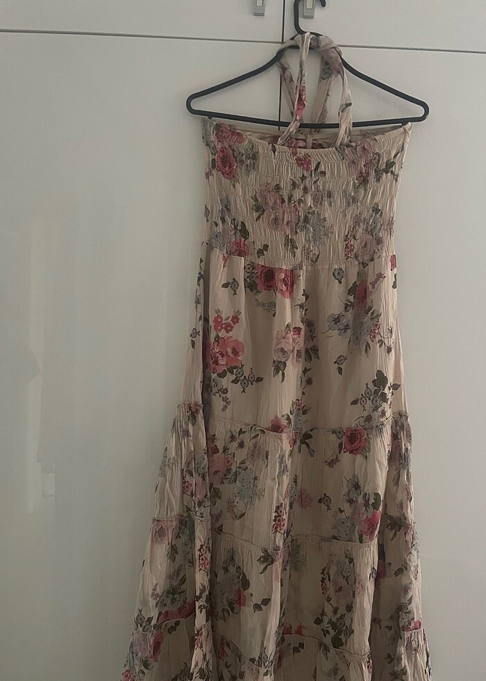 Çiçek desenli elbise - Görsel 2