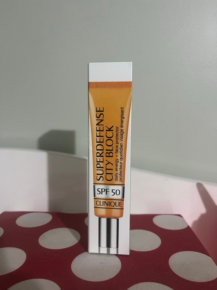Clinique SPF50 Güneş Koruyucu 40ml - Görsel 3
