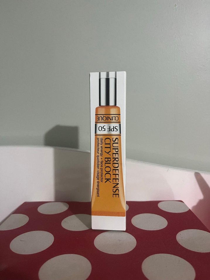 Clinique SPF50 Güneş Koruyucu 40ml - Görsel 4